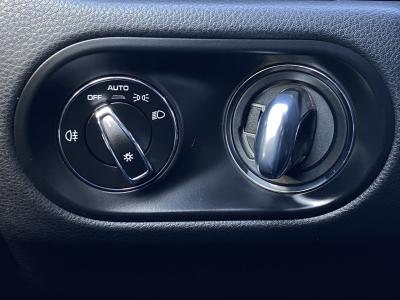 Used 2024 Porsche Macan Base in Los Angeles, CA