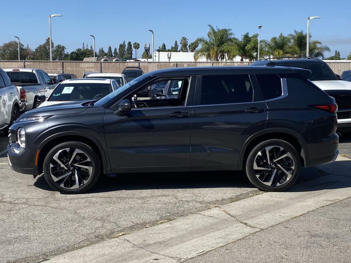 Used 2024 Mitsubishi Outlander SE in Mission Viejo, CA