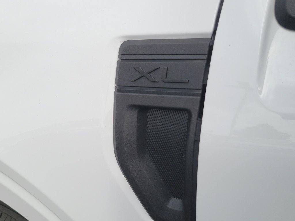 2025 Ford Maverick XL - Photo 24